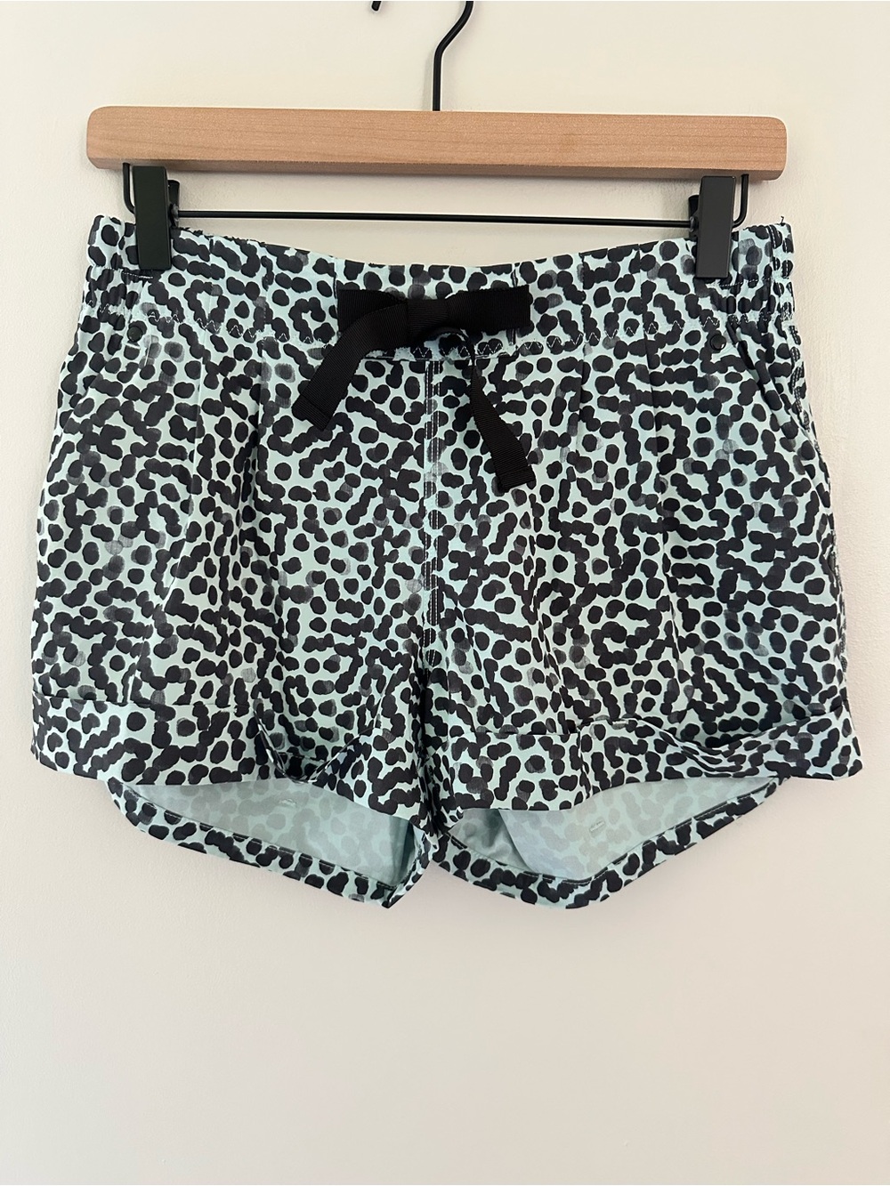 Lululemon Spring Break Away 3” Mint Green with Black Dot Print Drawstring Shorts